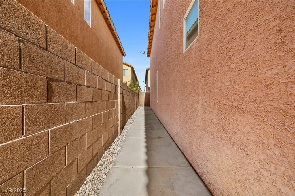 8065 Retriever, Las Vegas, NV 89147