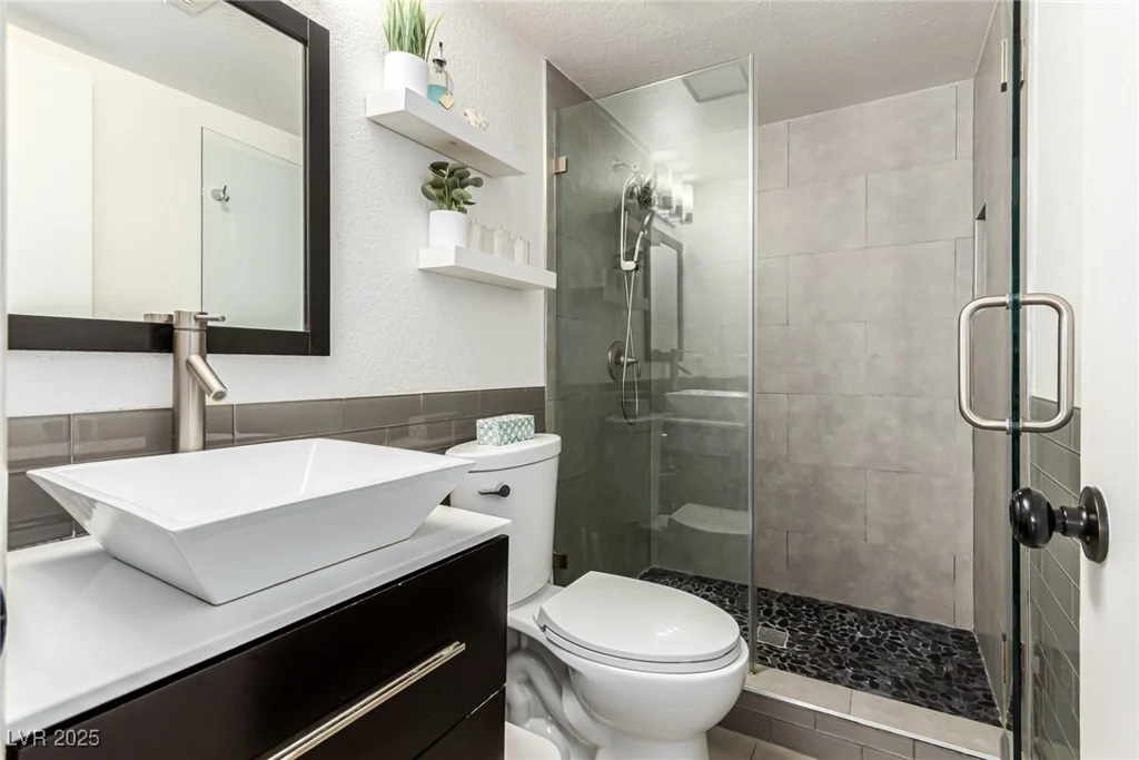7384 Valhalla, Las Vegas, NV 89123
