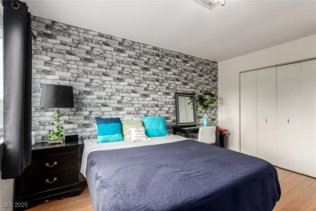 7384 Valhalla, Las Vegas, NV 89123