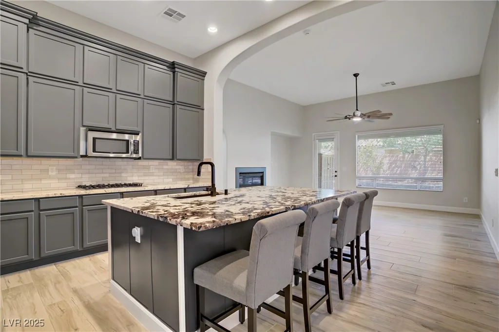 8544 Garden Valley, Las Vegas, NV 89178