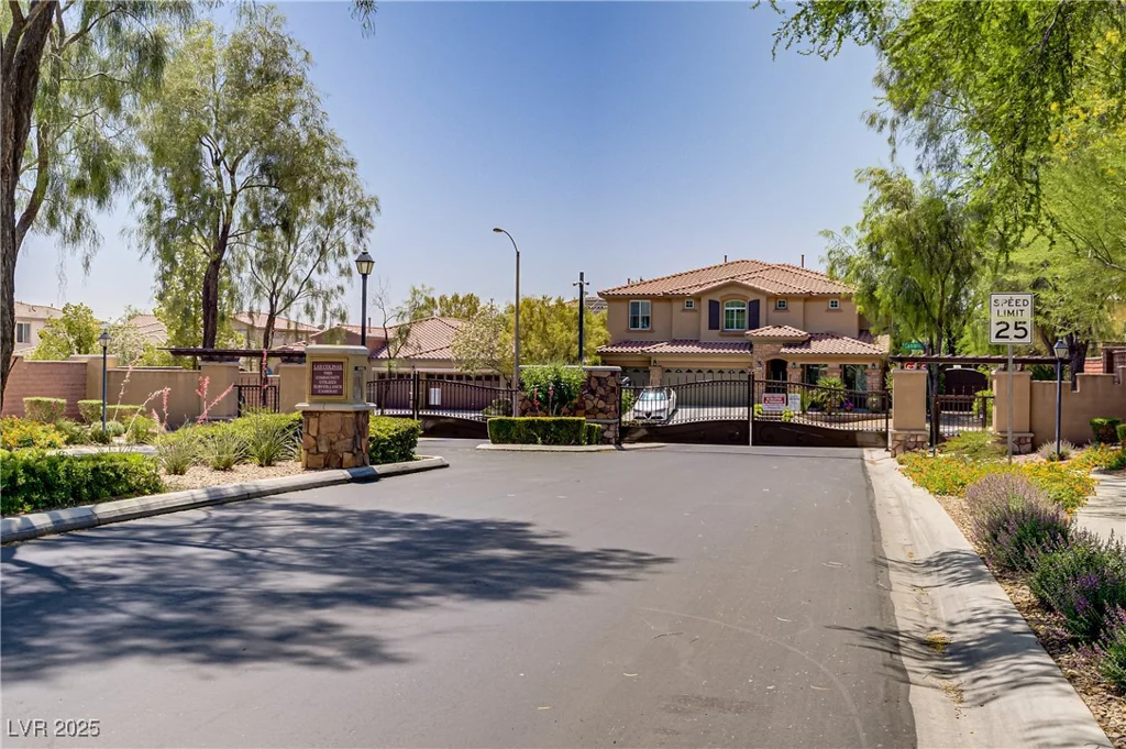 8544 Garden Valley, Las Vegas, NV 89178