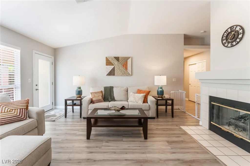 4909 Desert Poppy, Las Vegas, NV 89130
