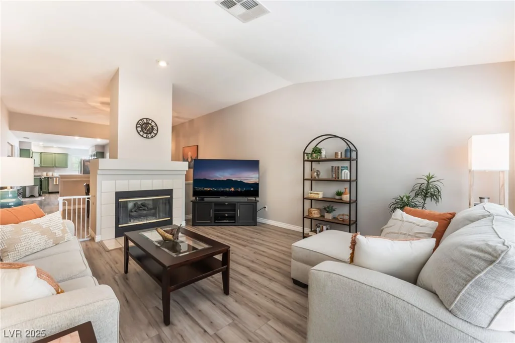 4909 Desert Poppy, Las Vegas, NV 89130