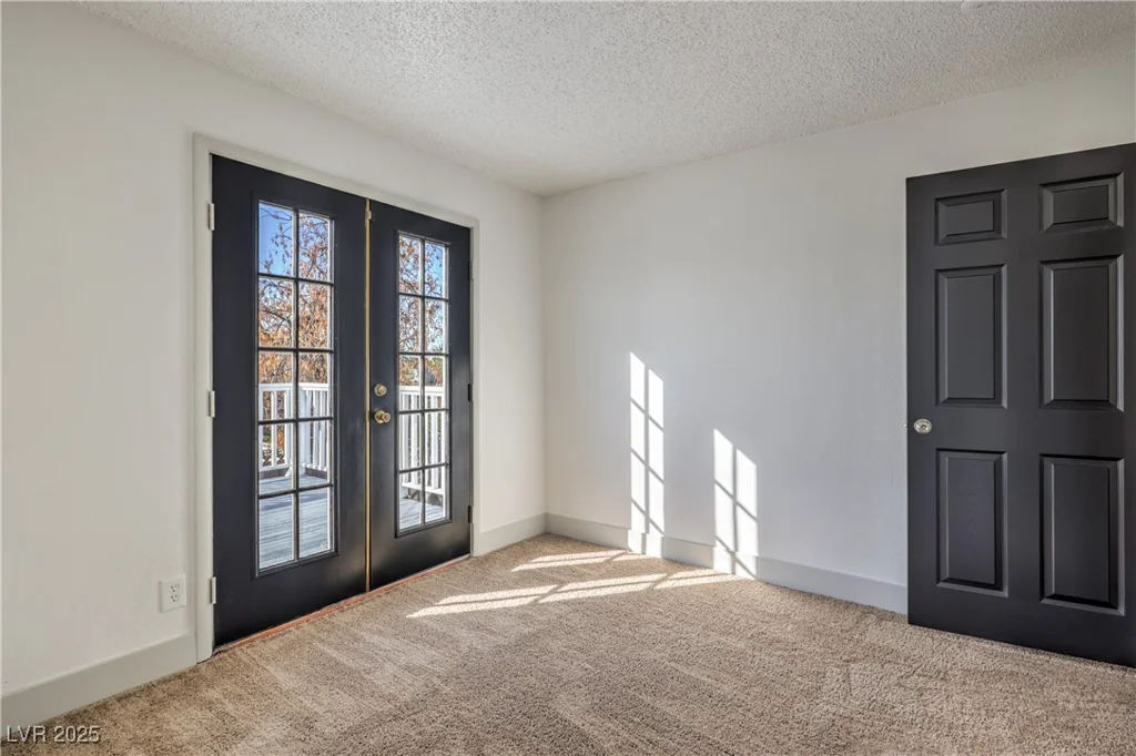 5825 Bent Branch, Las Vegas, NV 89142