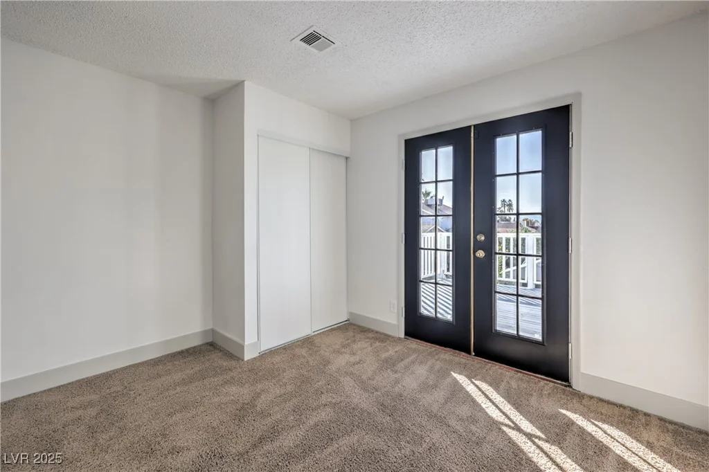 5825 Bent Branch, Las Vegas, NV 89142