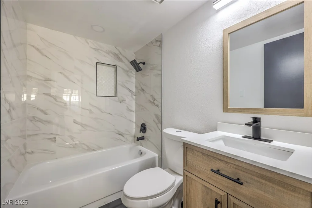 5825 Bent Branch, Las Vegas, NV 89142