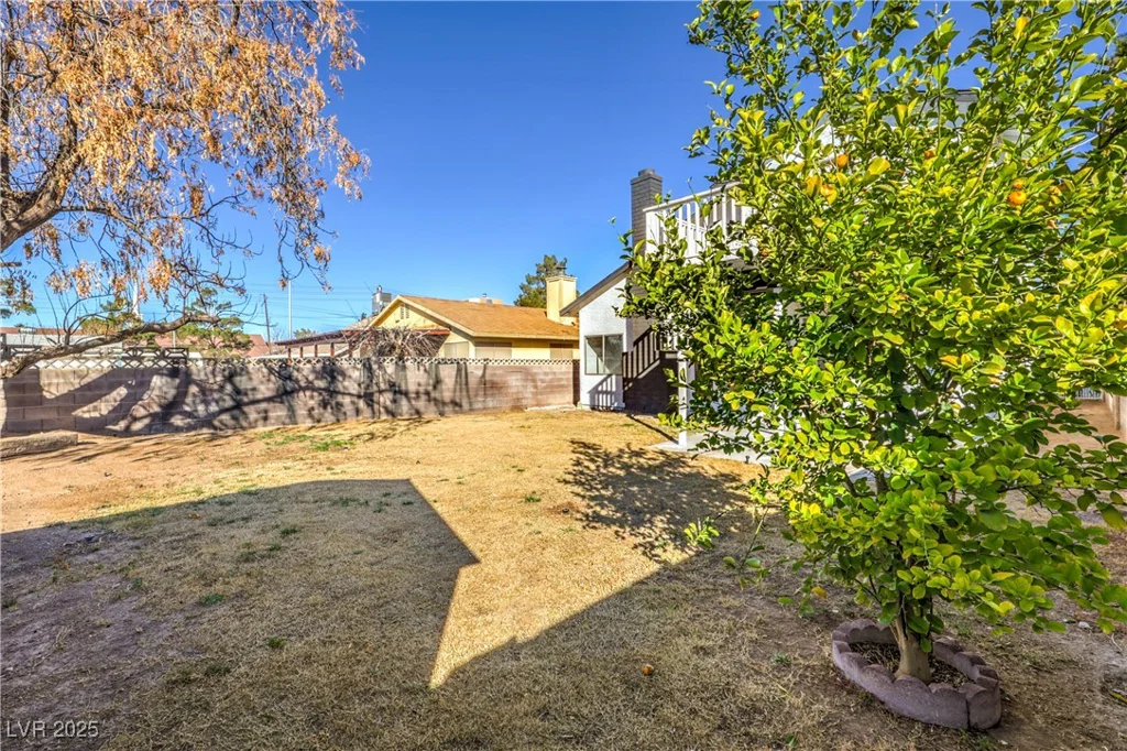 5825 Bent Branch, Las Vegas, NV 89142