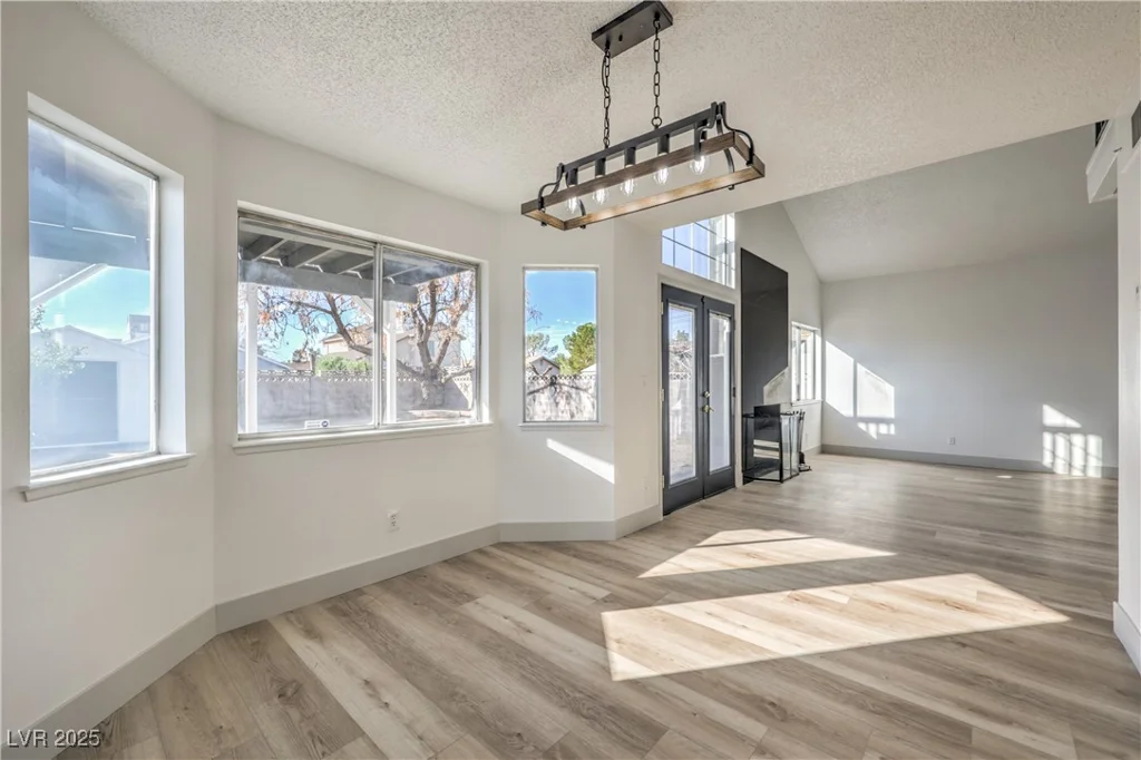 5825 Bent Branch, Las Vegas, NV 89142