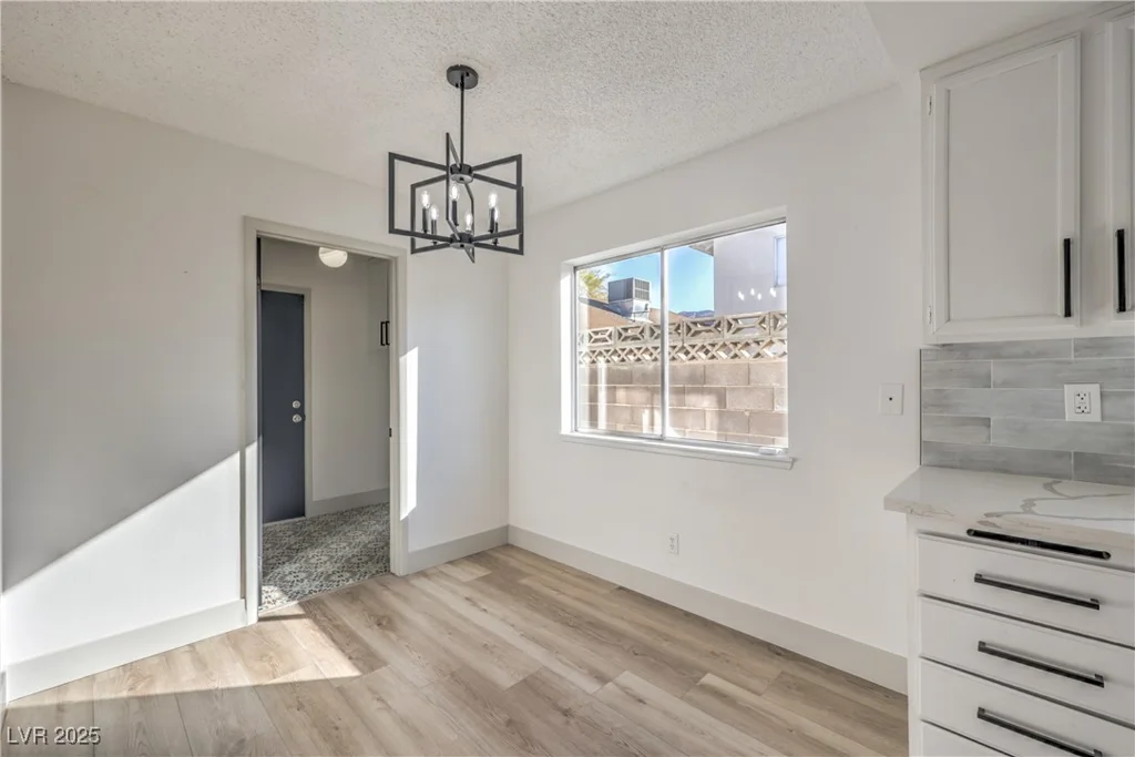 5825 Bent Branch, Las Vegas, NV 89142