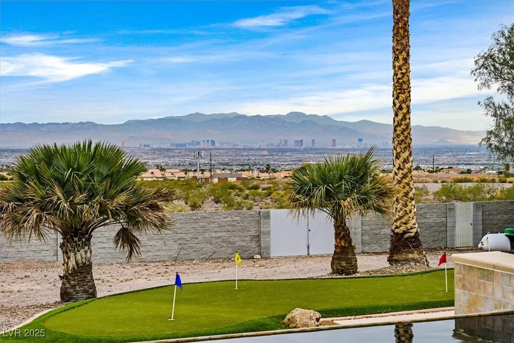 156 Parawan, Henderson, NV 89015