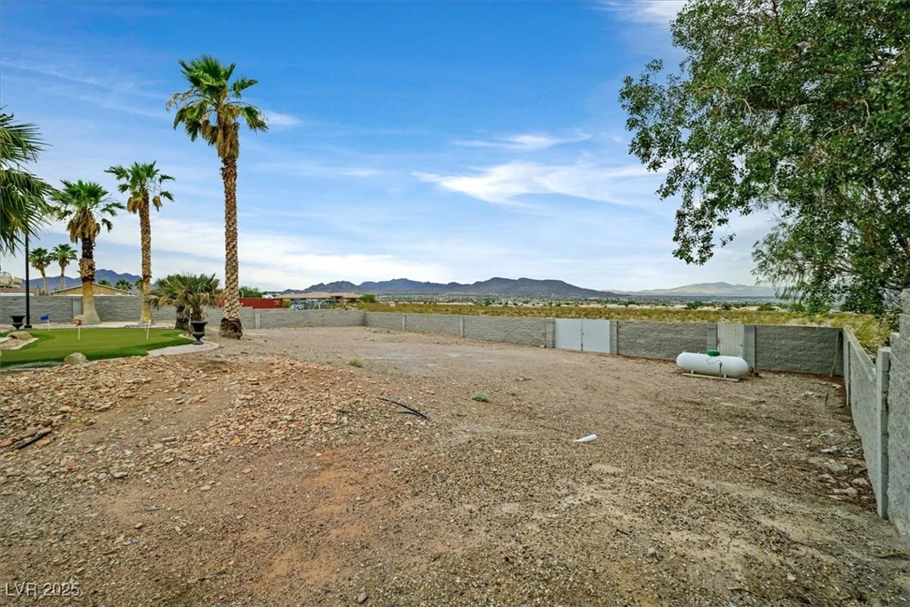 156 Parawan, Henderson, NV 89015
