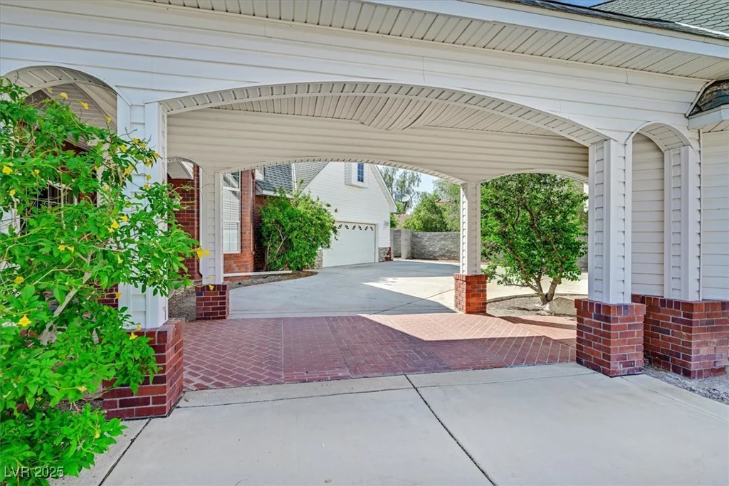 156 Parawan, Henderson, NV 89015