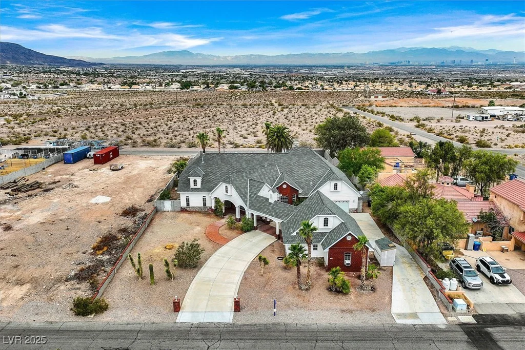 156 Parawan, Henderson, NV 89015