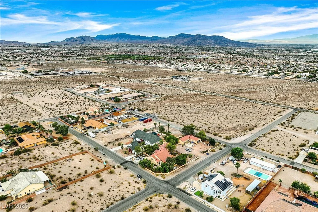156 Parawan, Henderson, NV 89015