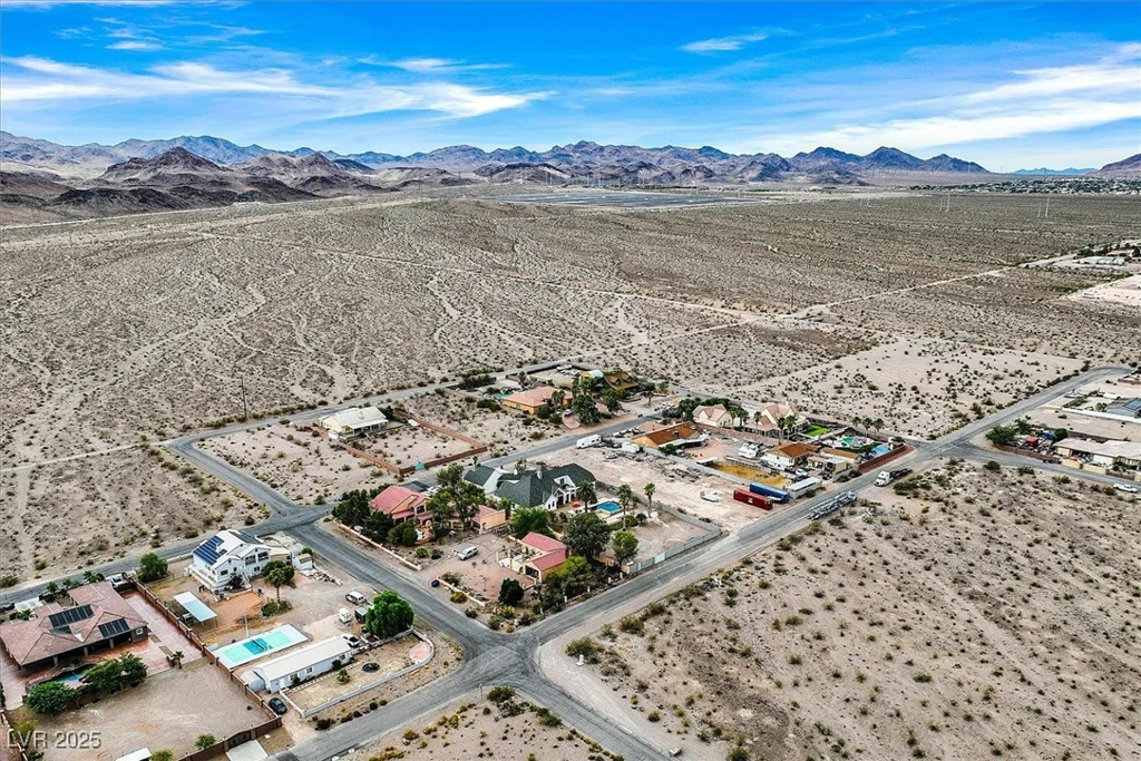 156 Parawan, Henderson, NV 89015