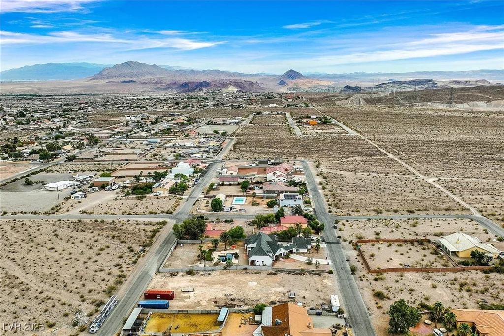 156 Parawan, Henderson, NV 89015