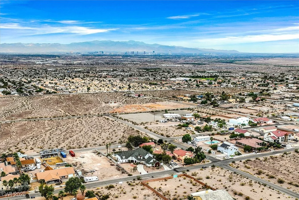 156 Parawan, Henderson, NV 89015