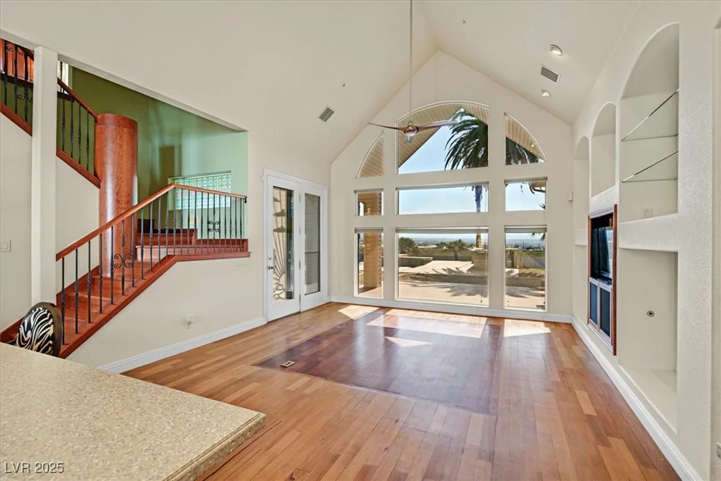 156 Parawan, Henderson, NV 89015