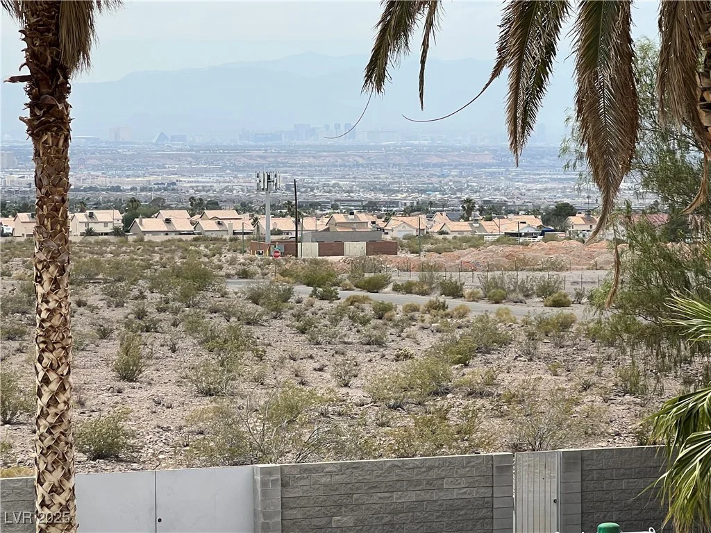 156 Parawan, Henderson, NV 89015