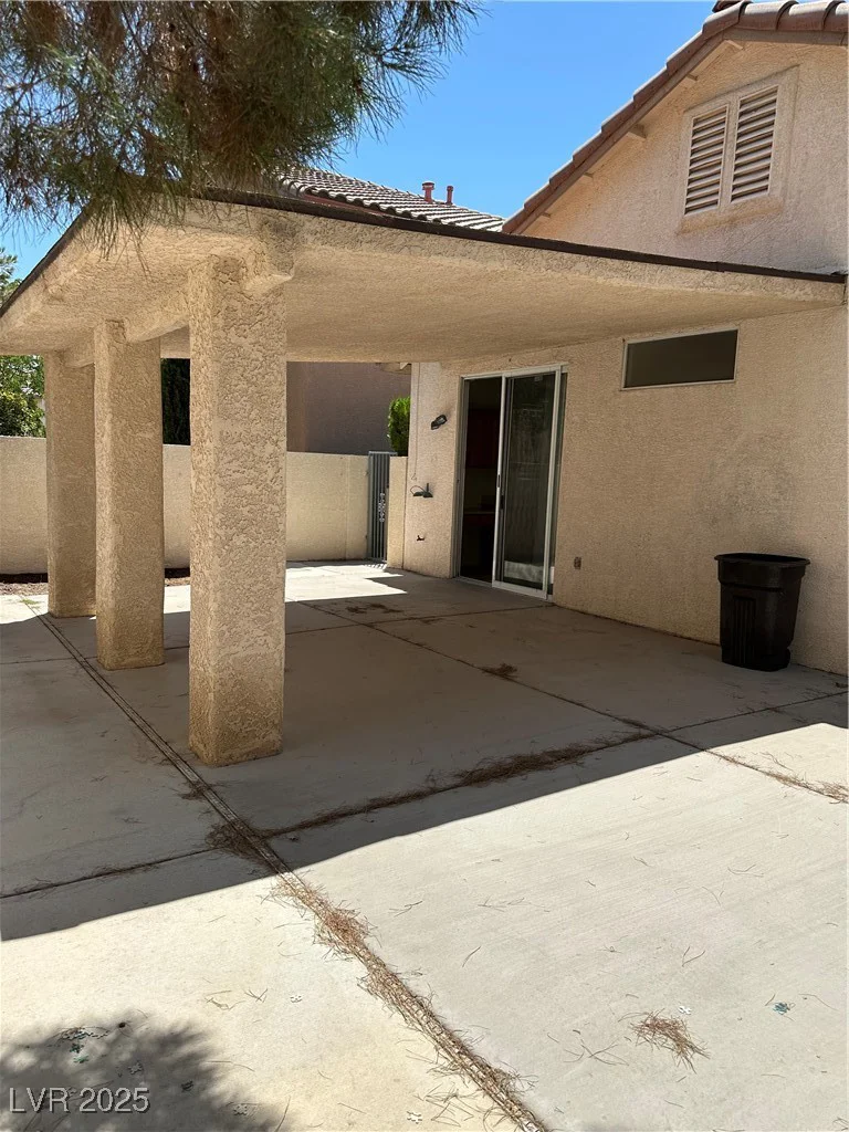 8756 Shady Pines, Las Vegas, NV 89143