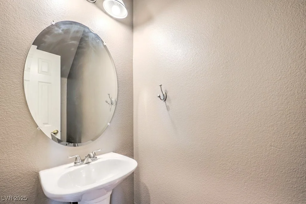 6068 Shyley, Henderson, NV 89011