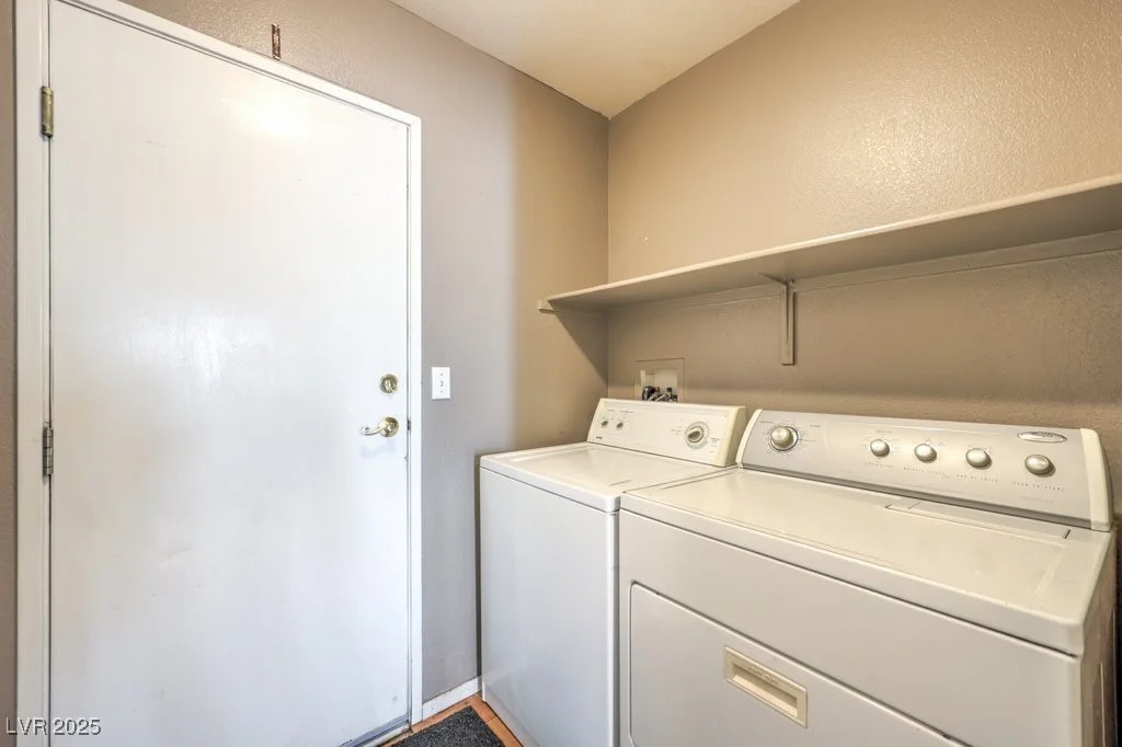 6068 Shyley, Henderson, NV 89011
