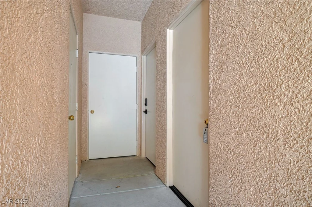 2925 Wigwam, Henderson, NV 89074