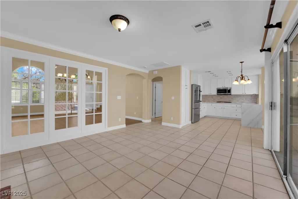2417 Chestnut Hill, Las Vegas, NV 89134