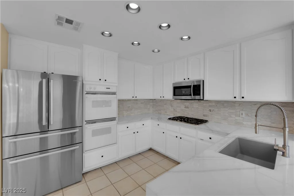 2417 Chestnut Hill, Las Vegas, NV 89134