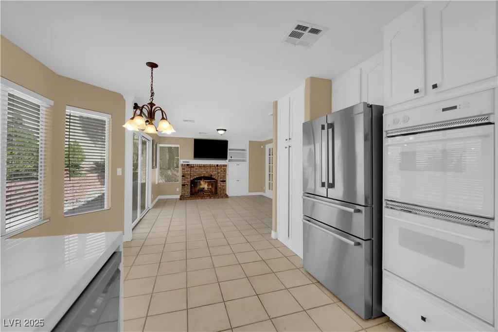 2417 Chestnut Hill, Las Vegas, NV 89134
