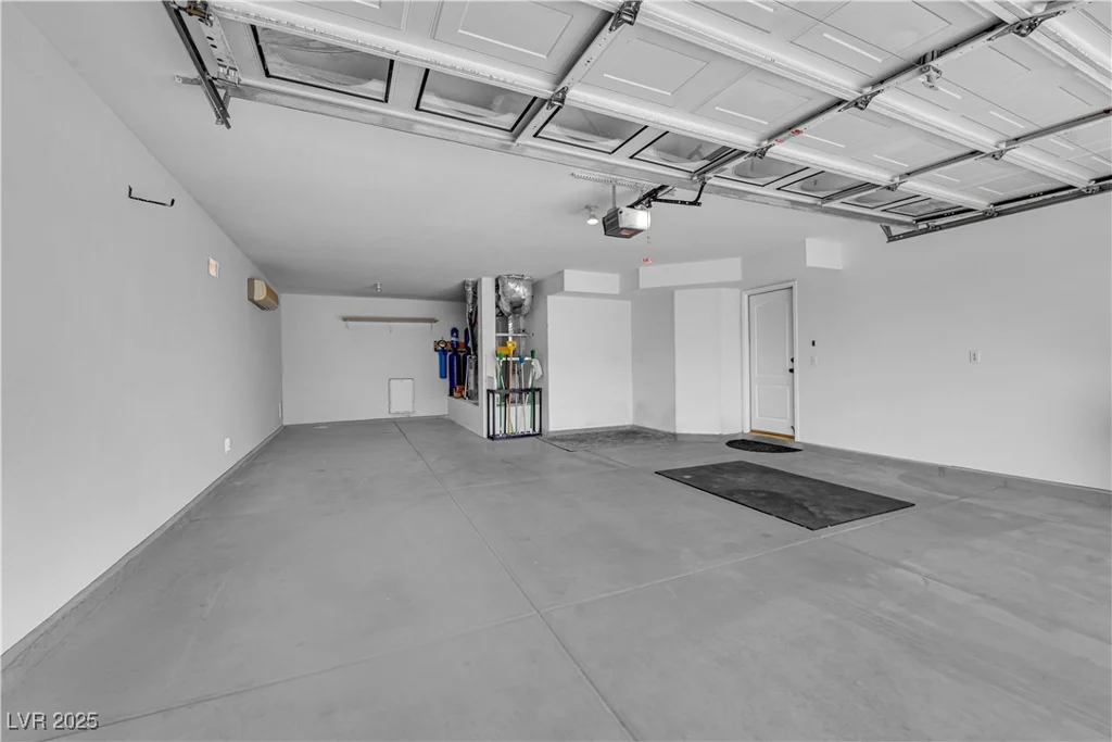 2417 Chestnut Hill, Las Vegas, NV 89134