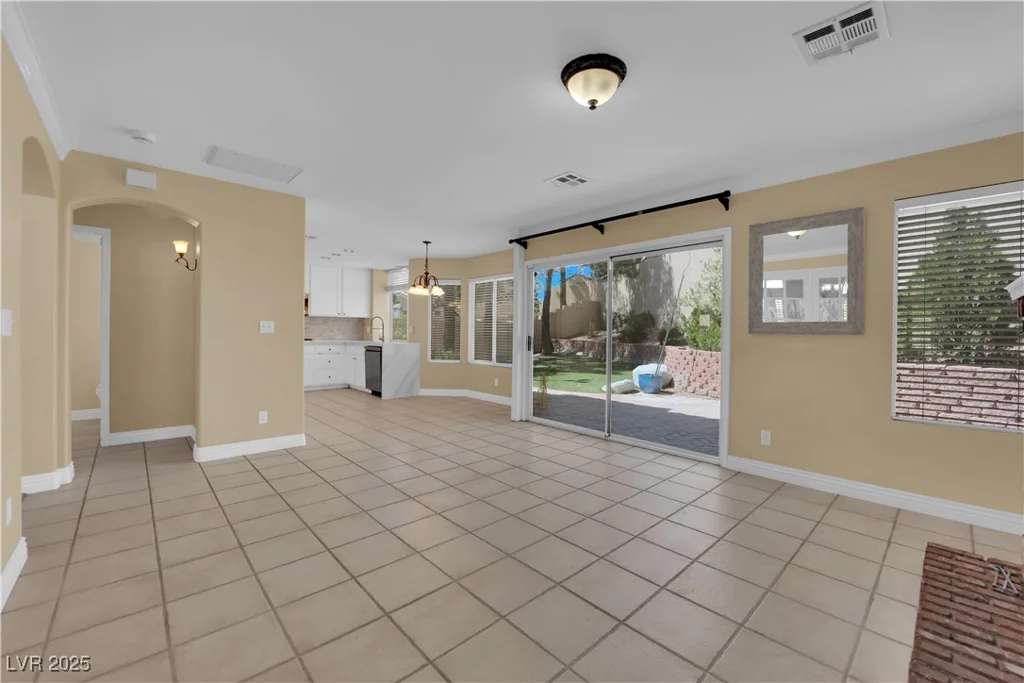 2417 Chestnut Hill, Las Vegas, NV 89134