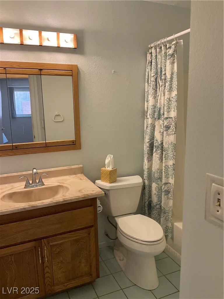 6241 Pinewood, Las Vegas, NV 89103