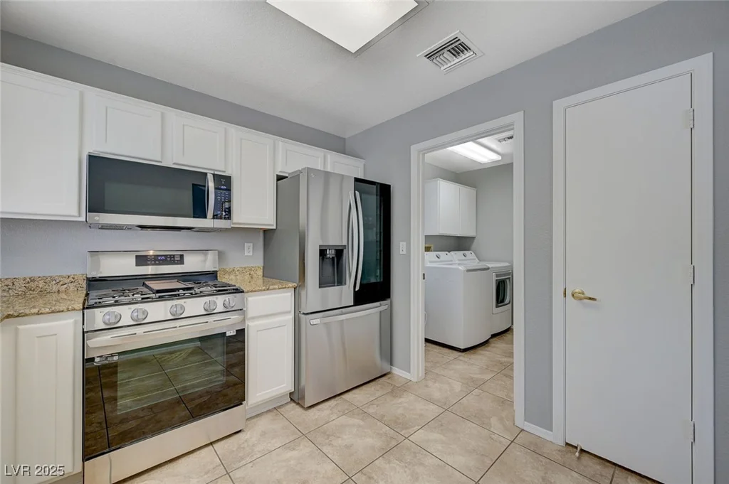 2430 Sungold, Las Vegas, NV 89134