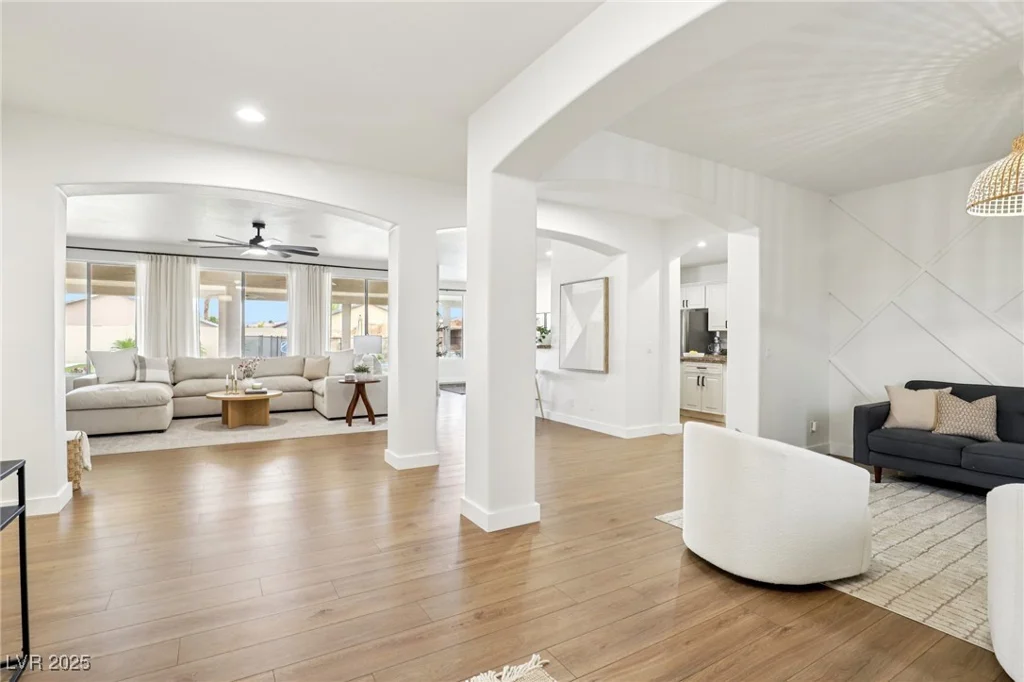 9410 Stone Castle, Las Vegas, NV 89123