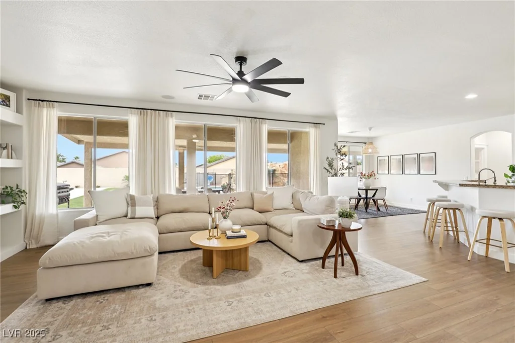 9410 Stone Castle, Las Vegas, NV 89123