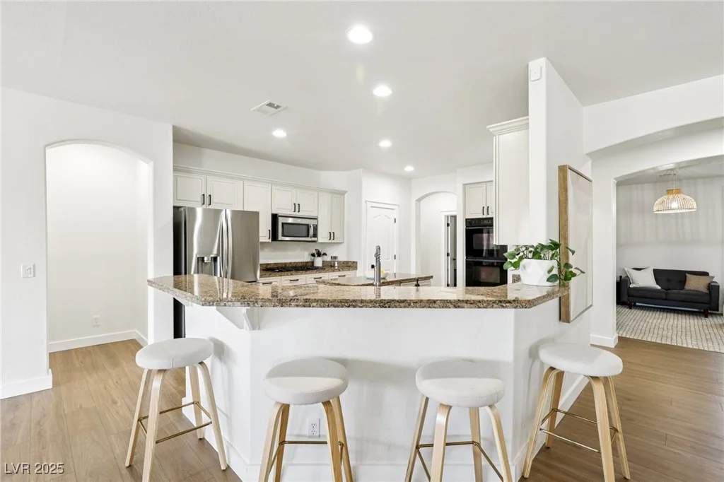 9410 Stone Castle, Las Vegas, NV 89123