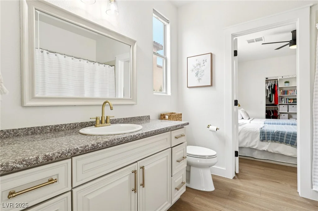 9410 Stone Castle, Las Vegas, NV 89123