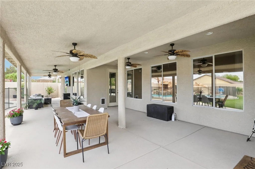 9410 Stone Castle, Las Vegas, NV 89123