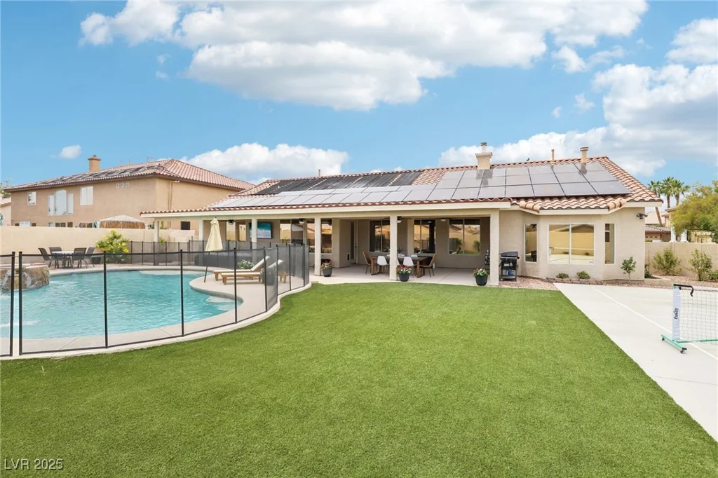 9410 Stone Castle, Las Vegas, NV 89123