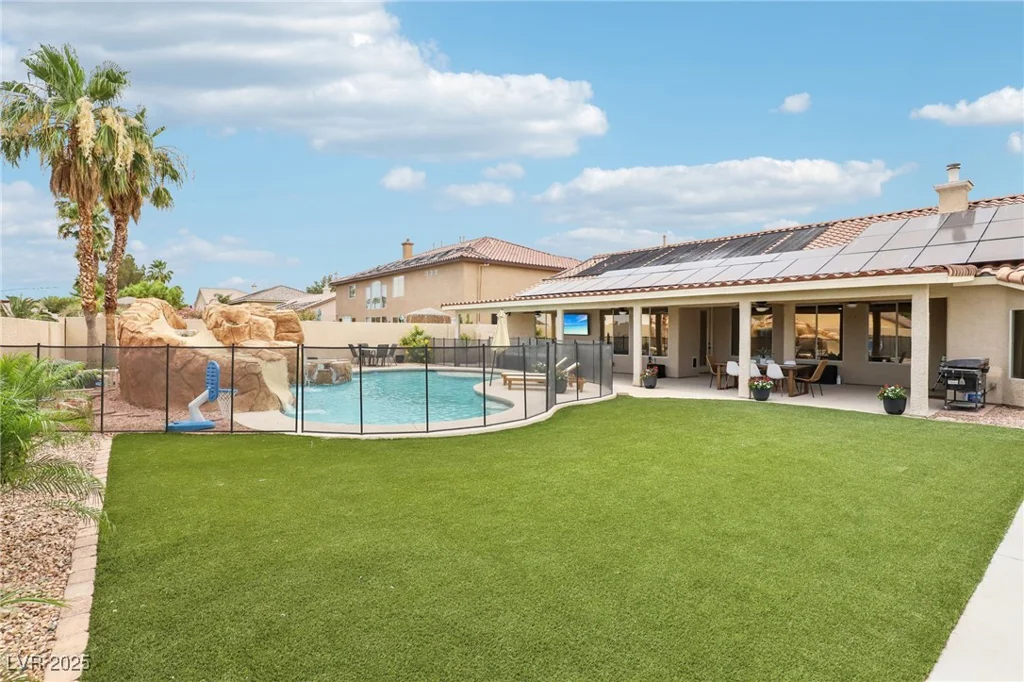 9410 Stone Castle, Las Vegas, NV 89123