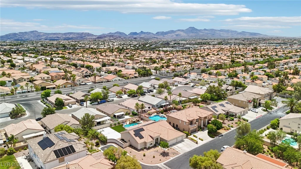 9410 Stone Castle, Las Vegas, NV 89123