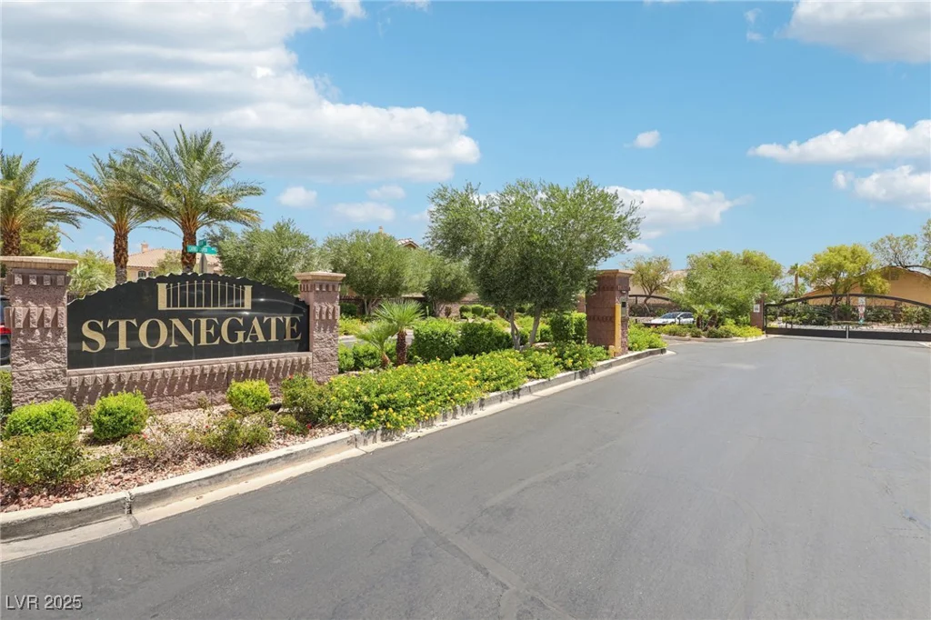 9410 Stone Castle, Las Vegas, NV 89123