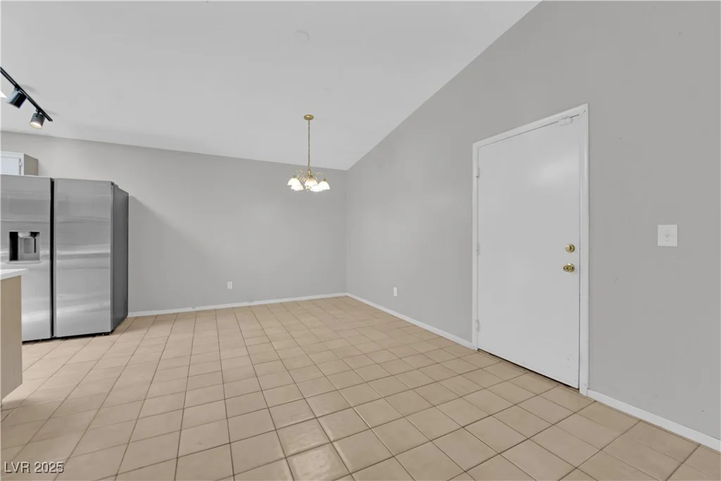 2432 Shady Hill, Las Vegas, NV 89106