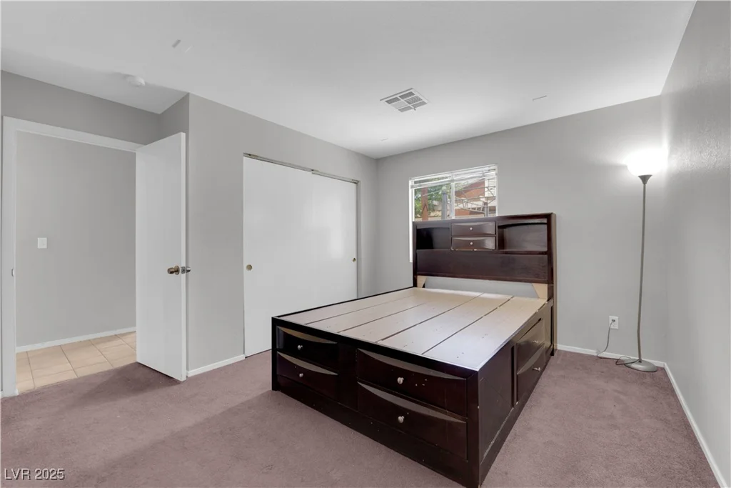 2432 Shady Hill, Las Vegas, NV 89106