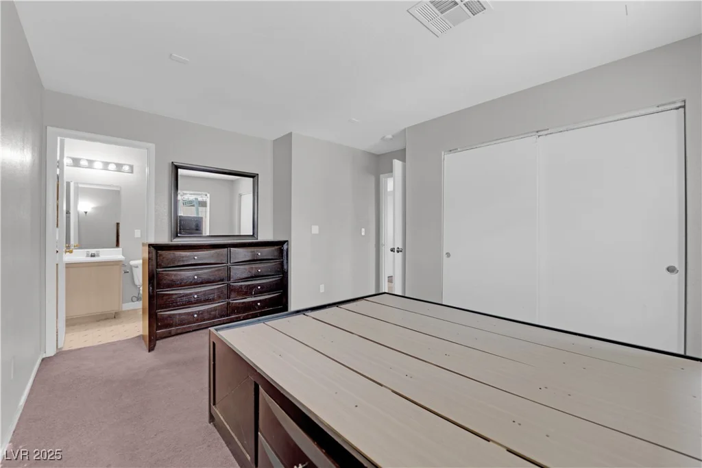 2432 Shady Hill, Las Vegas, NV 89106