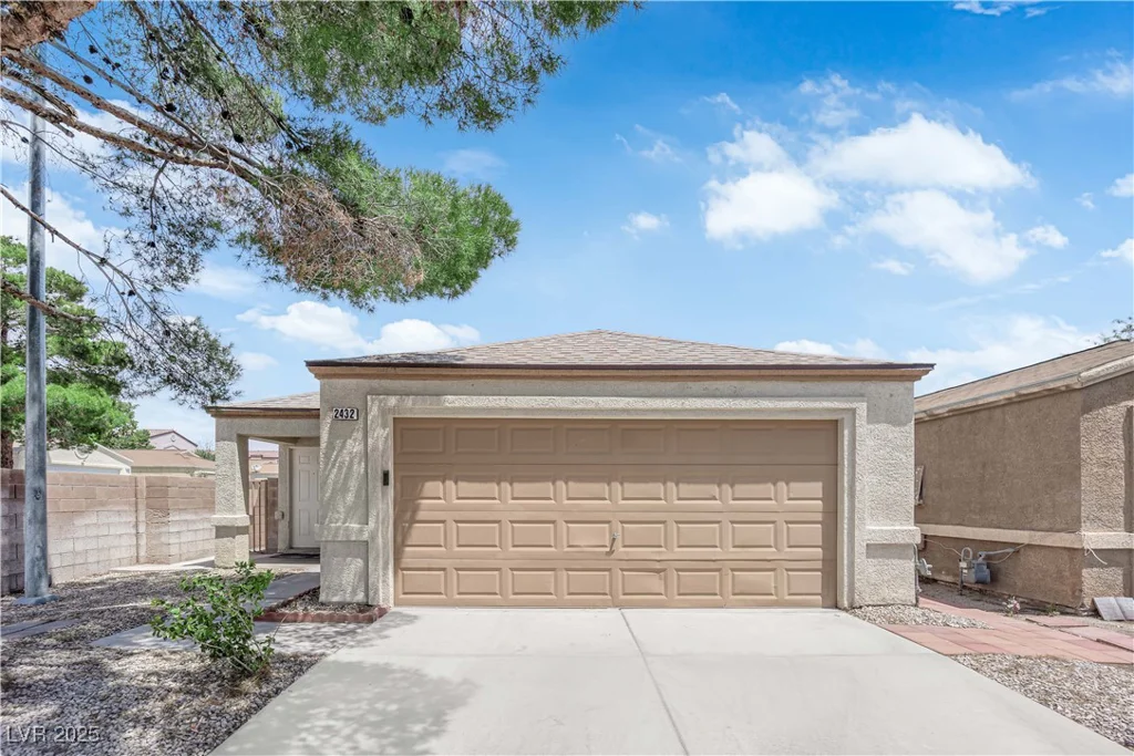 2432 Shady Hill, Las Vegas, NV 89106