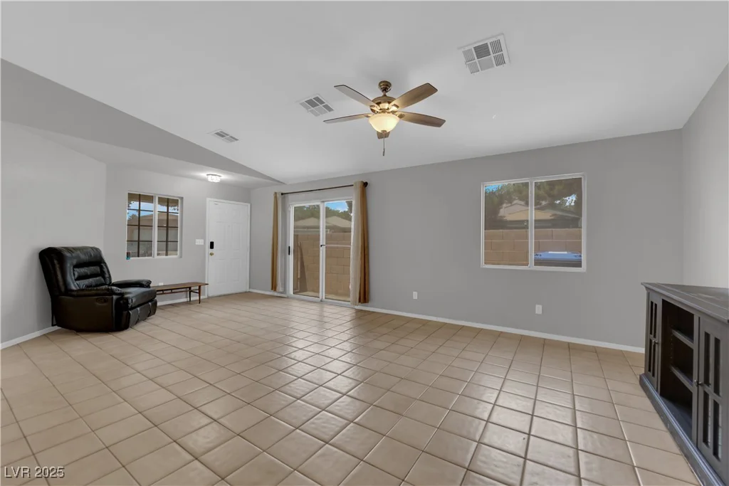 2432 Shady Hill, Las Vegas, NV 89106