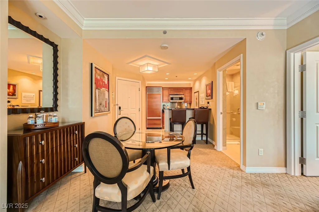 145 Harmon, Las Vegas, NV 89109