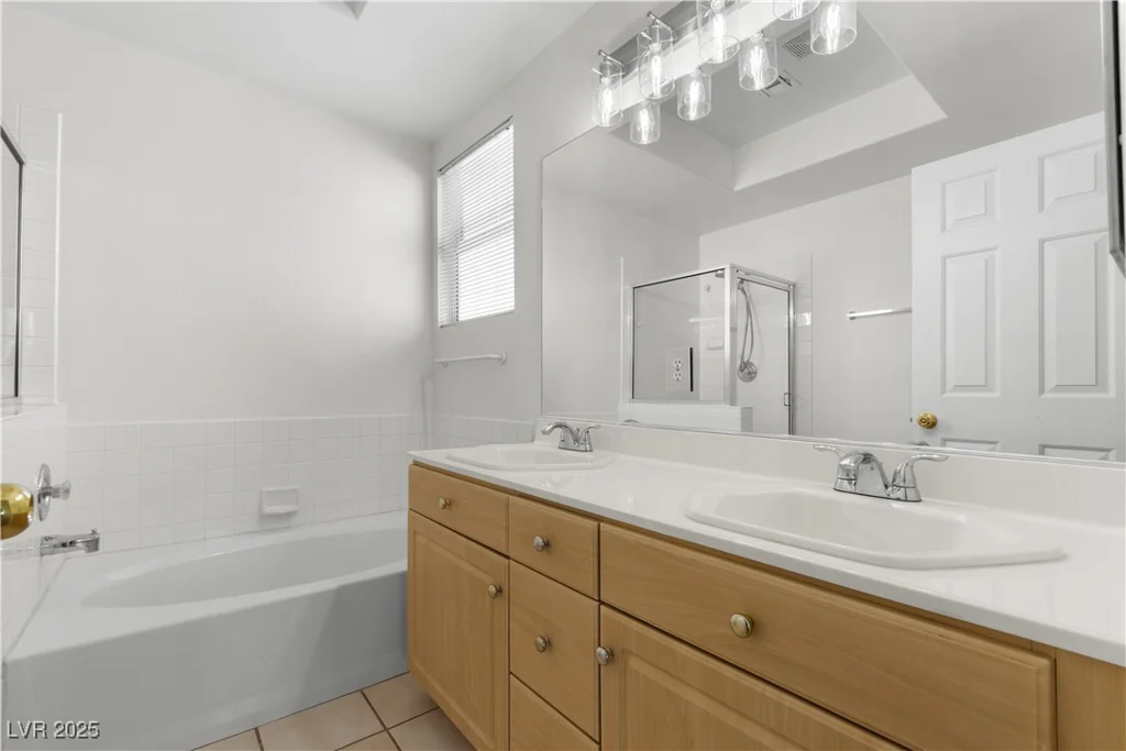 1132 Coral Desert, Las Vegas, NV 89123